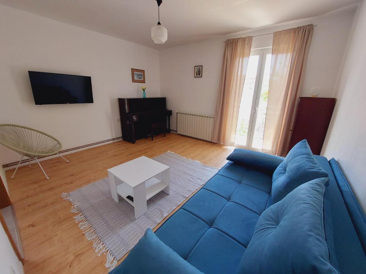 Apartments Mario プリモシュテン エクステリア 写真
